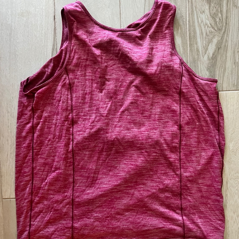Lululemon Tank size 6